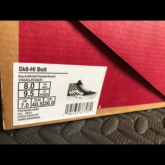 Vans - Picture 2 of 6